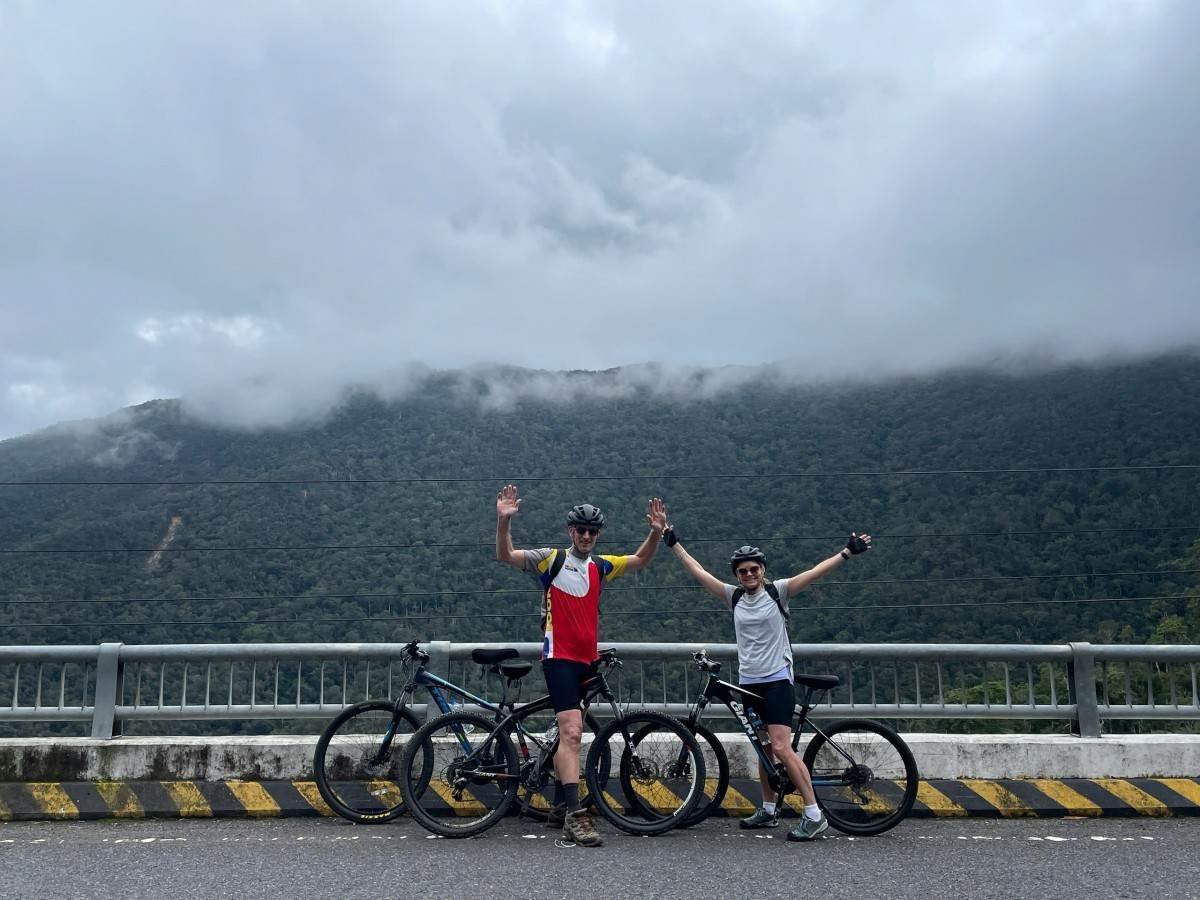 Dalat to Nha Trang Cycling Tour via Lak Lake 2 Days